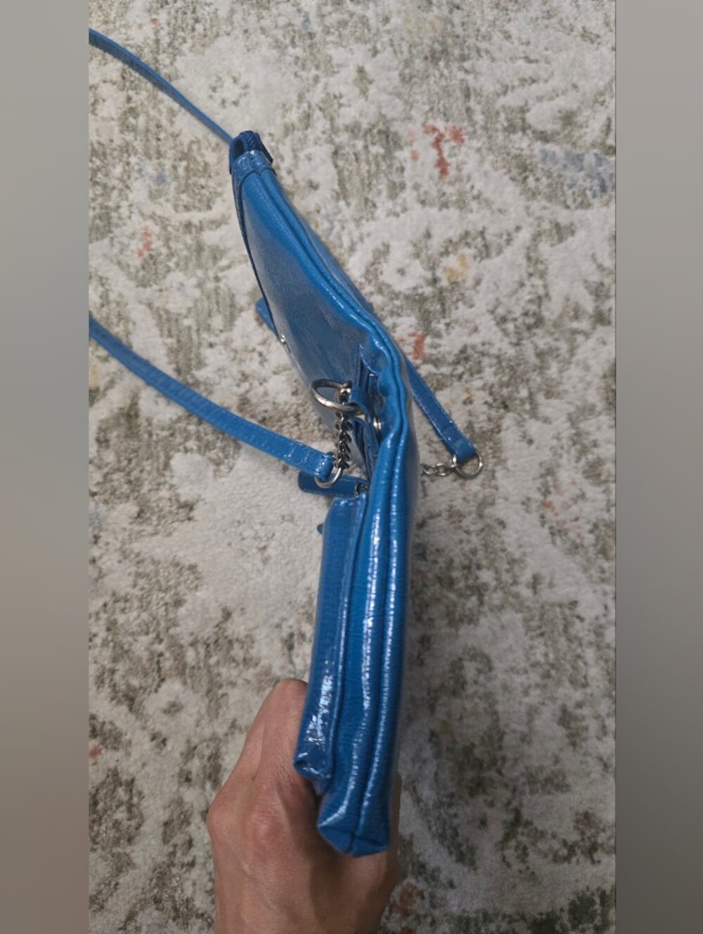 Kenneth Cole Reactio Teal Blue Patent Crossbody Multiple Pockets Bag - Picture 10 of 17